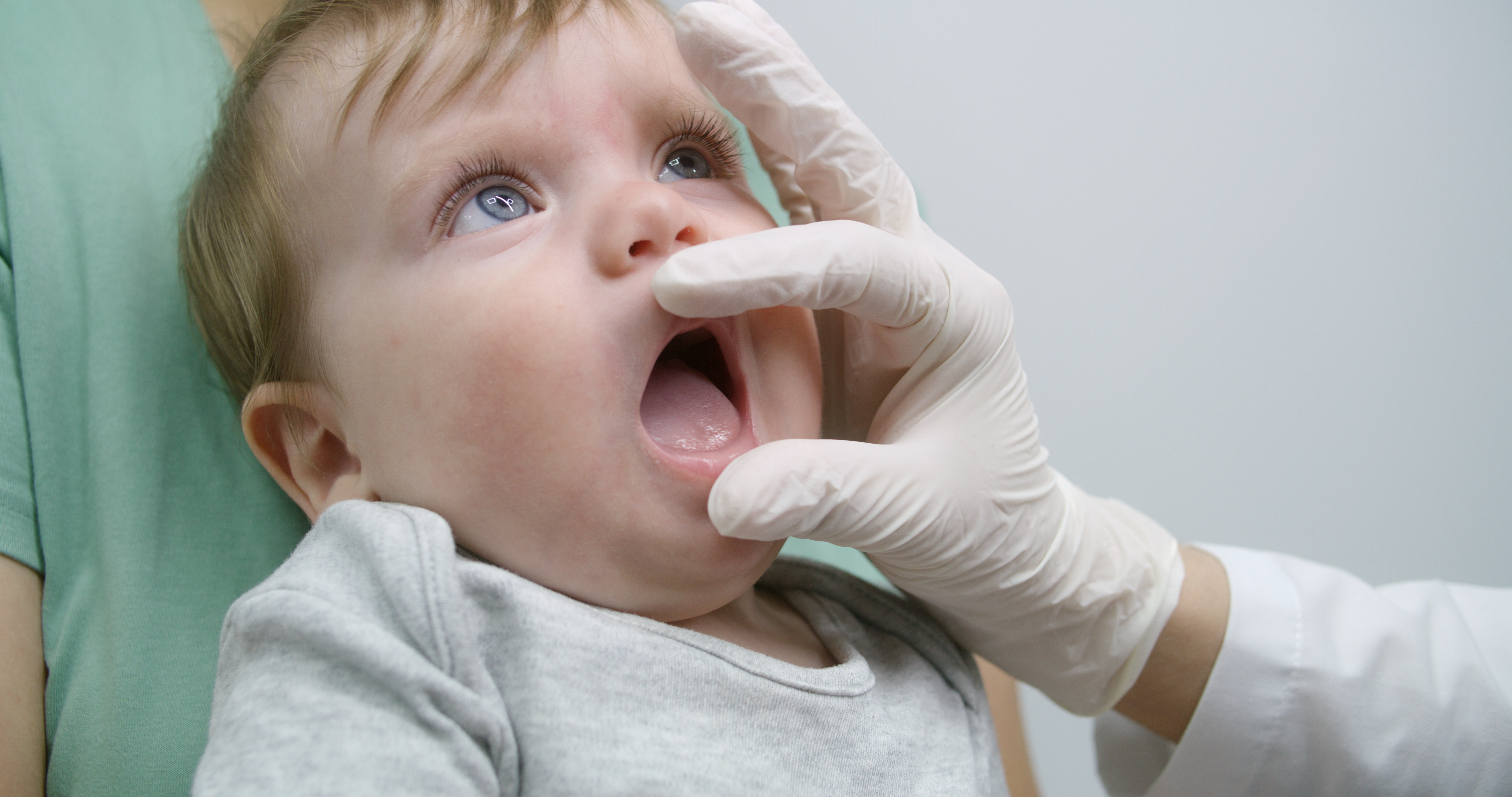 When Should You Start Taking Your Child to the Dentist? A Guide for Parents